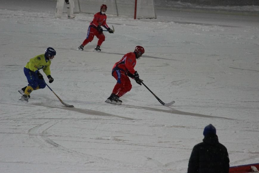 Российская сборная по хоккею с мячом размялась на ульяновской «Волге». ФОТО, фото-3