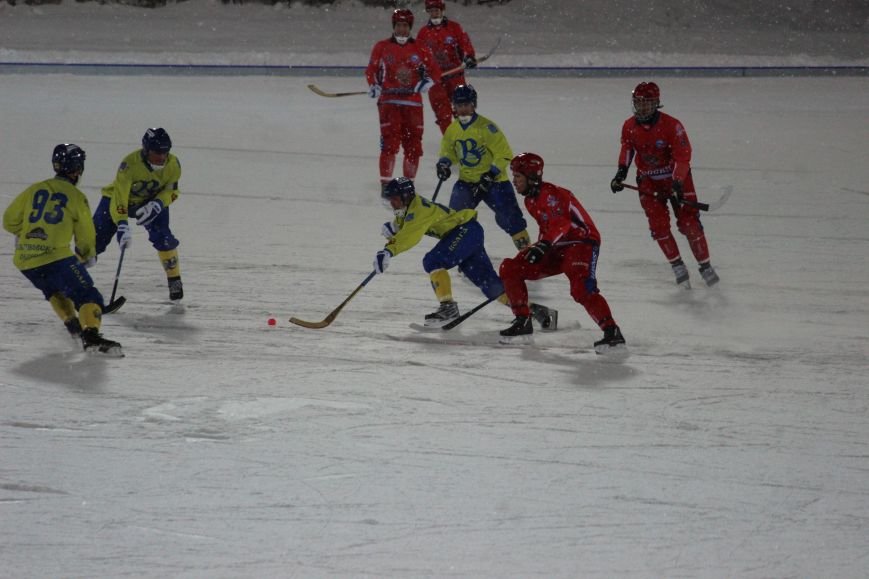 Российская сборная по хоккею с мячом размялась на ульяновской «Волге». ФОТО, фото-6