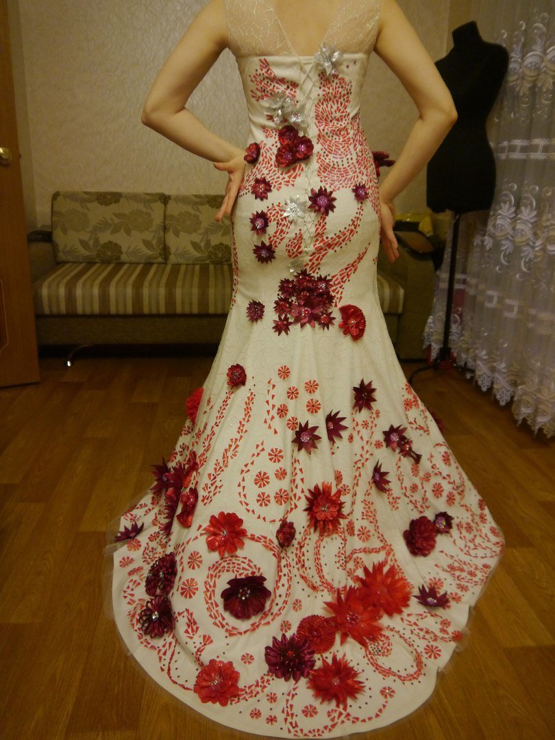 Жительница Ульяновска шьет платья из популярных фильмов, фото-5