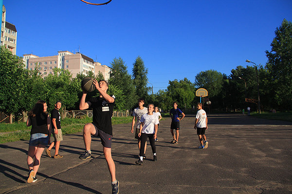 Более ста онлайн-мероприятий и дворовые тренировки организуют на время каникул для ульяновских школьников, фото-1