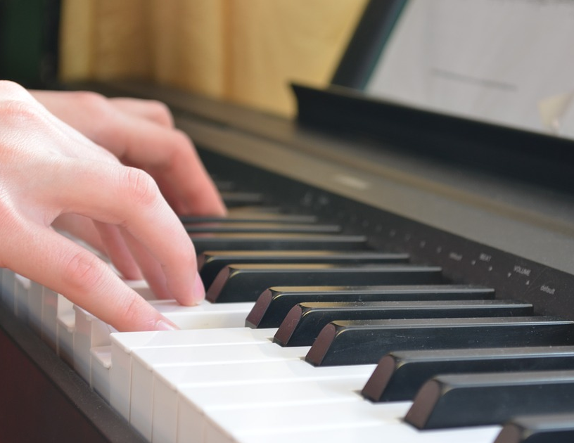 Новыми пианино оснастят детские школы искусств Ульяновской области, фото-1