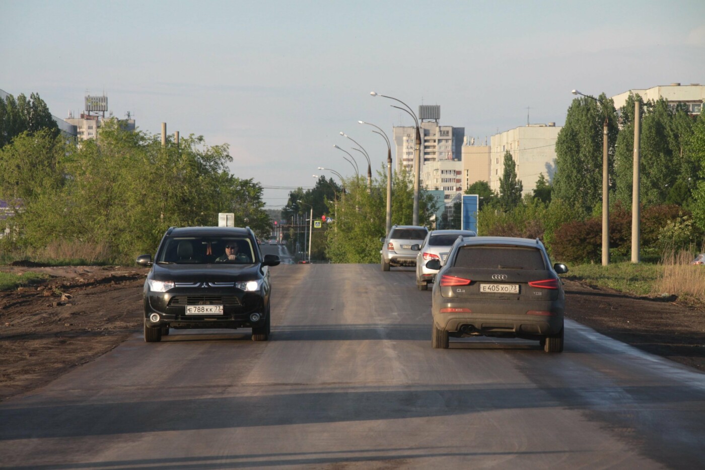 В Ульяновске горячим асфальтом начали ремонтировать дороги 