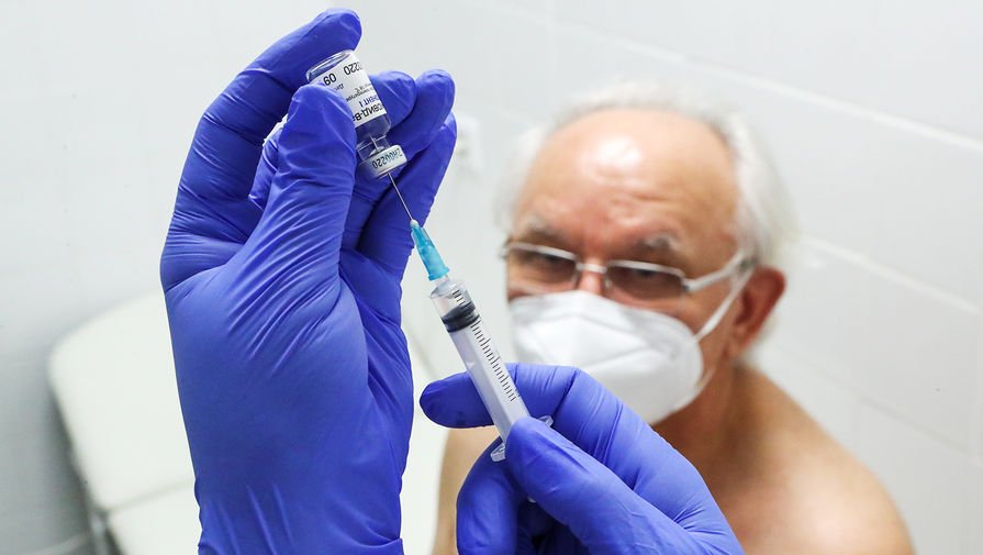 В Ульяновской области введена обязательная вакцинация от COVID-19 для пожилых, фото-1