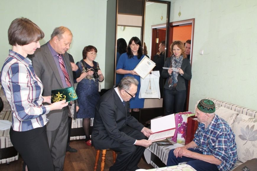 Житель Заволжского района ВАлиахмет Зиятов отметил 100-летний юбилей