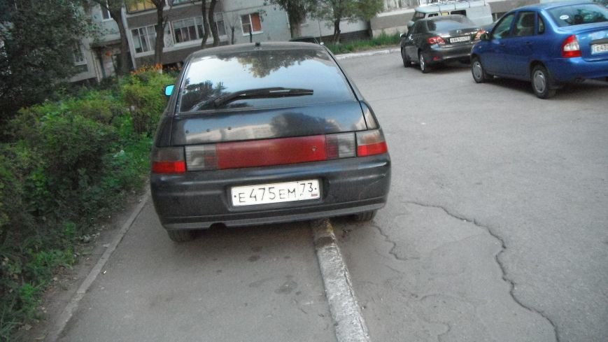 Когда же в Ульяновске устранят нелегальные автопарковки?, фото-1