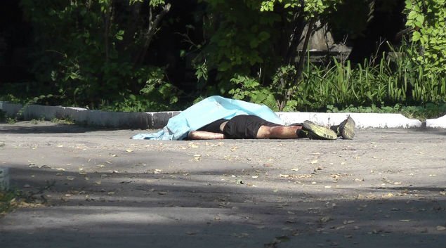 Пока войска празднуют, детей убивают: мальчик найден мертвым в парке Матросова (фото) - фото 1