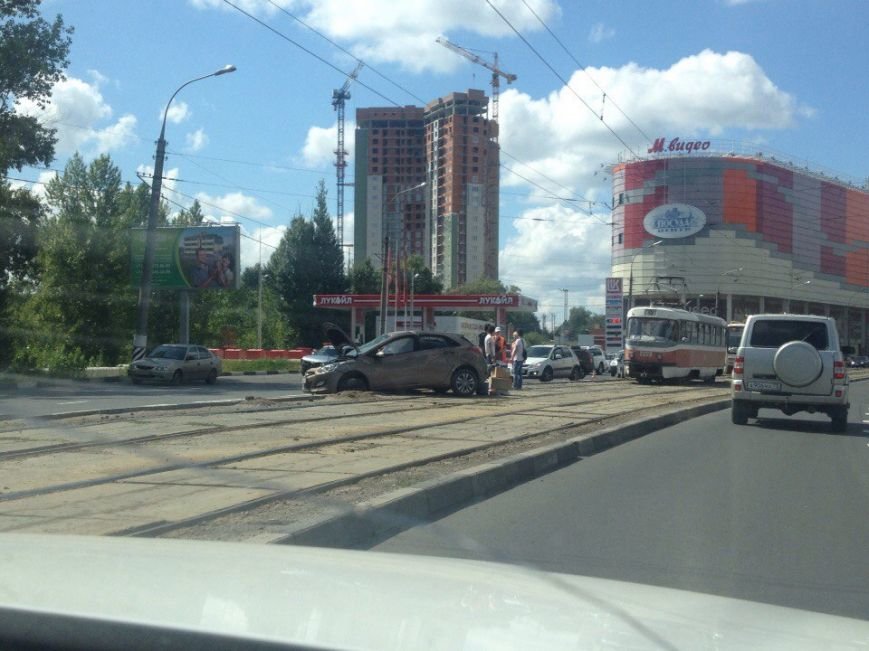 В аварии на Московском шоссе пострадали два человека (фото) - фото 1