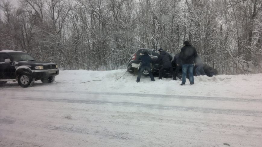 В Ульяновске автомобиль упал в кювет (фото) - фото 1