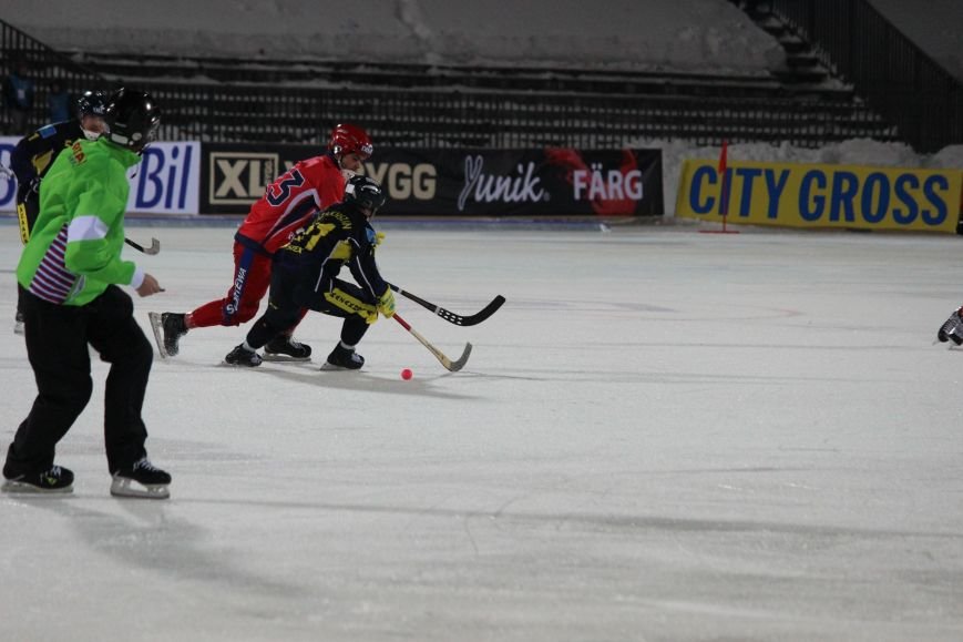 Сборная России по хоккею с мячом одержала первую победу, фото-12