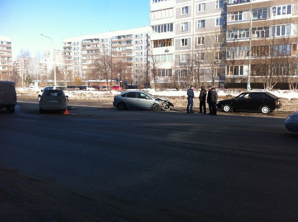 В Заволжье столкнулись три автомобиля, фото-2
