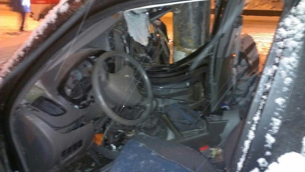В Ульяновске водитель на Vortex врезался в столб. ФОТО, фото-3