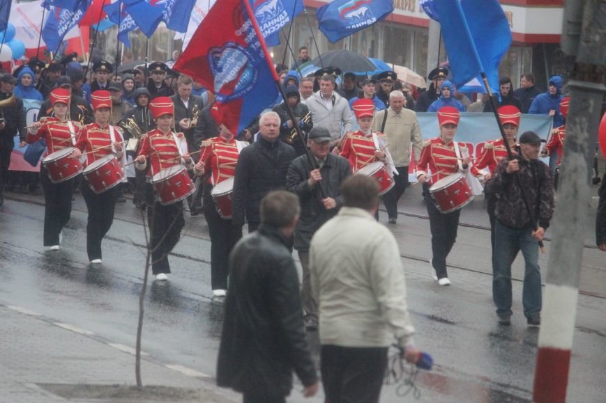 Тысячи ульяновцев вышли на улицы города, фото-2