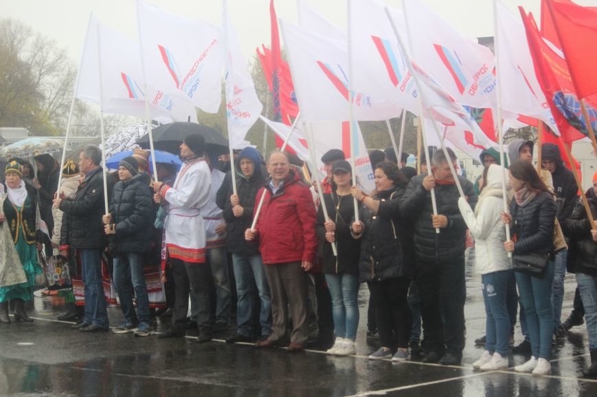 Тысячи ульяновцев вышли на улицы города, фото-6