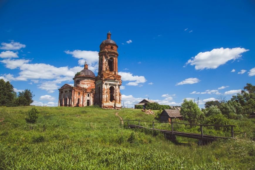 Ульяновский фотограф покажет красоту заброшенных храмов, фото-3