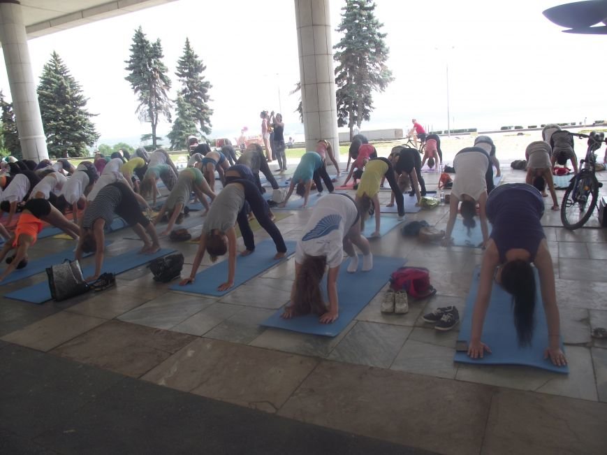 Десятки ульяновцев приобщились к йоге. ФОТО, фото-4