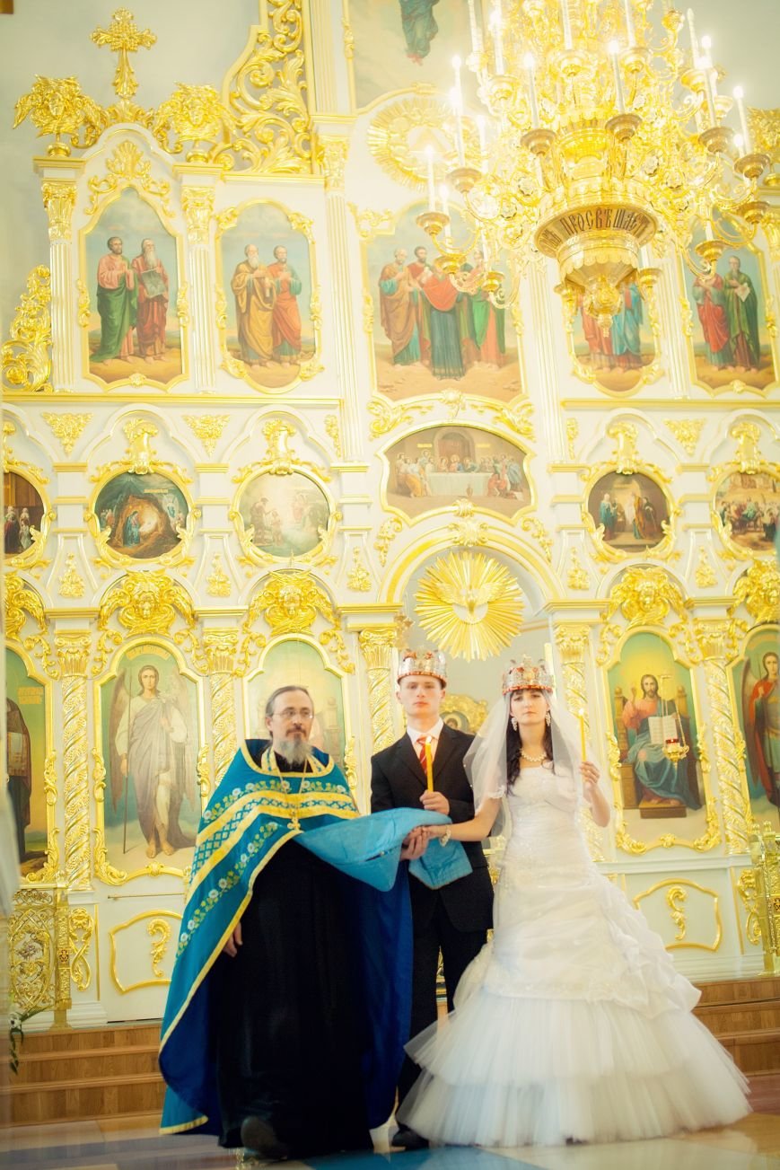 В Ульяновском Спасо-Вознесенском соборе впервые поженили и обвенчали влюбленных. ФОТО, фото-1