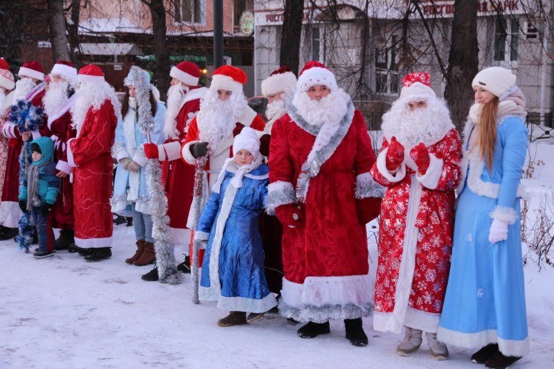 По Ульяновску прошлись Деды Морозы. ФОТО, фото-2