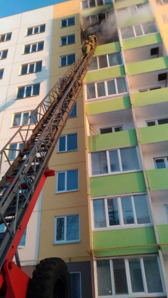 Из горящего дома в Ульяновске эвакуировали 6 человек. ФОТО, фото-3