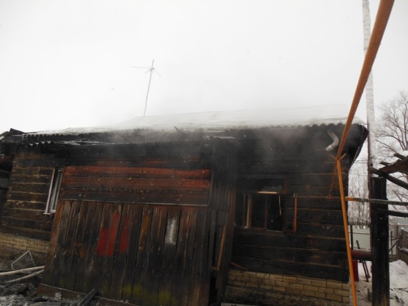 У ульяновца сгорел дом, пока тот был в магазине. ФОТО, фото-1