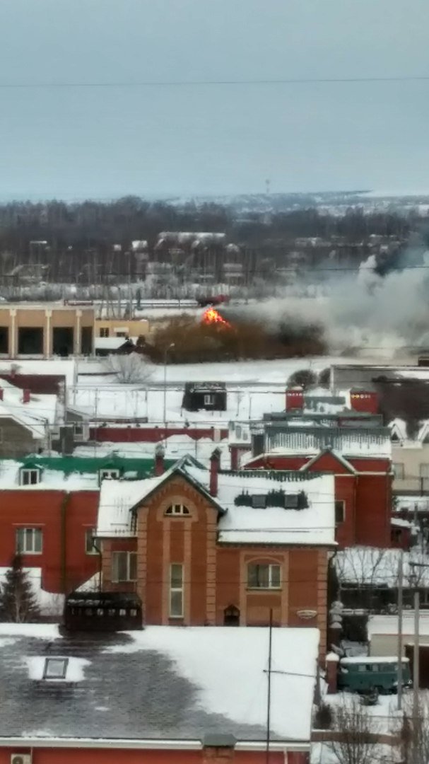 В Ульяновске горит кафе «Белуга». ФОТО, фото-2