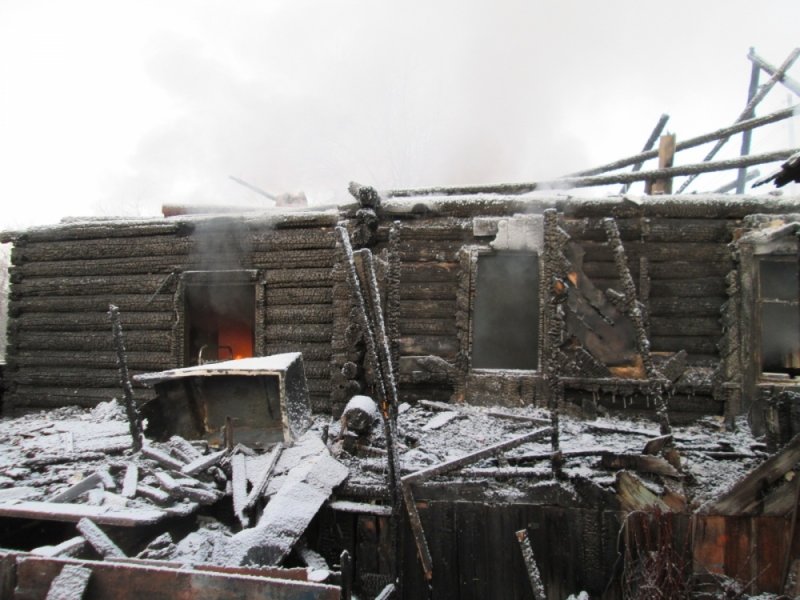Жительница Ульяновска лежала в больнице, когда у нее сгорел дом. ФОТО, фото-3