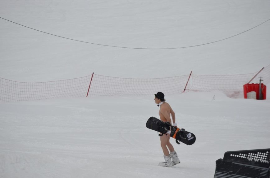 Ульяновские сноубордисты закрыли сезон «голышом». ФОТО, фото-7