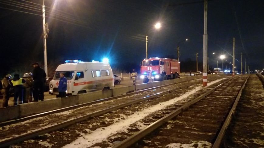 Массовое ДТП произошло в полночь в Ульяновске. ФОТО, фото-2